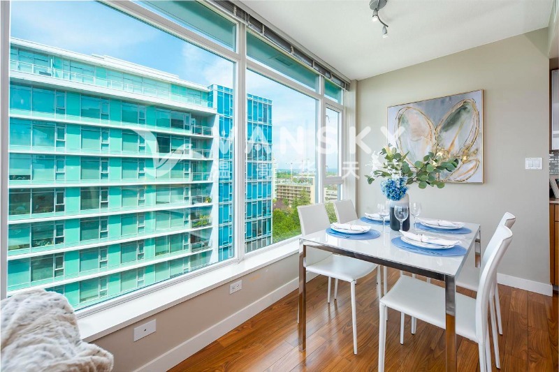 251005004247_Dining room 2.jpg